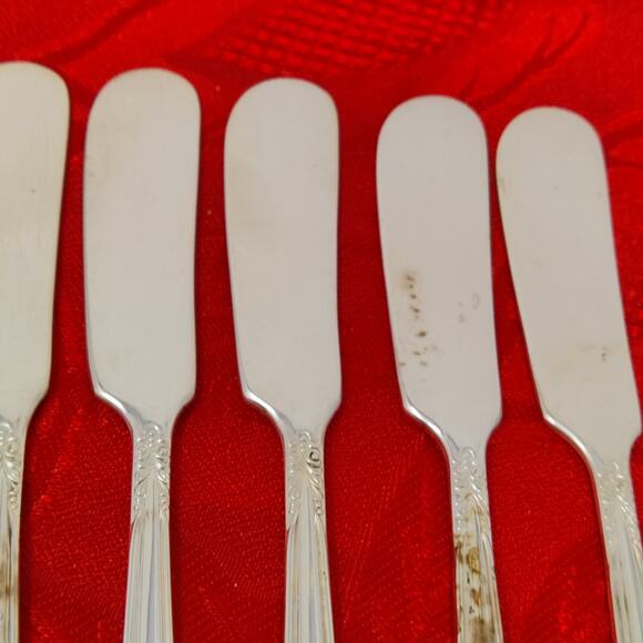 8X BS MAY QUEEN by Holmes & Edwards Silver Plate Butter Jam Spreaders - Picture 5 of 15